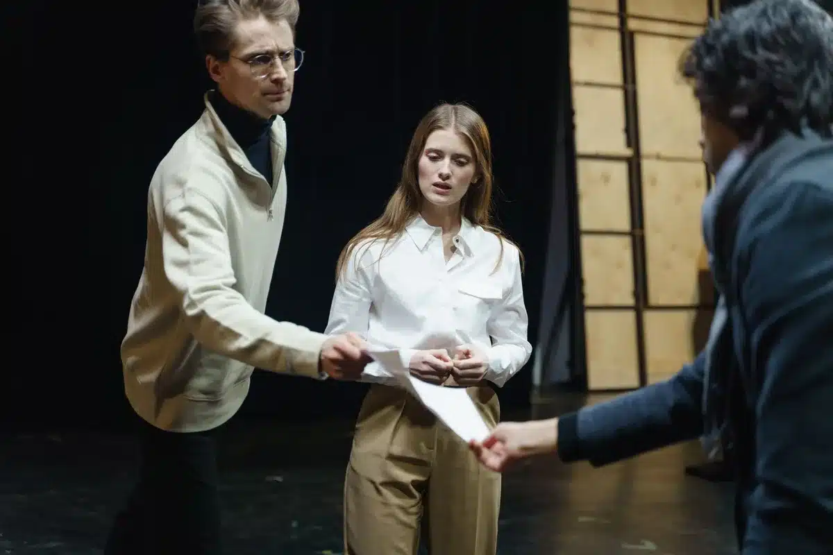Attori durante una sessione di audizione per il casting di un film